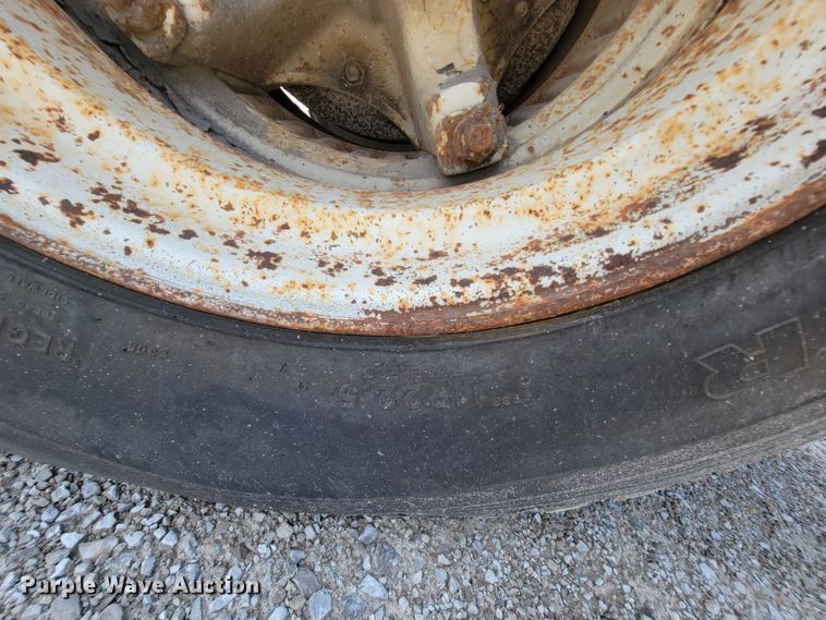 image for item KD9382 1982 International CO-9670  winch truck