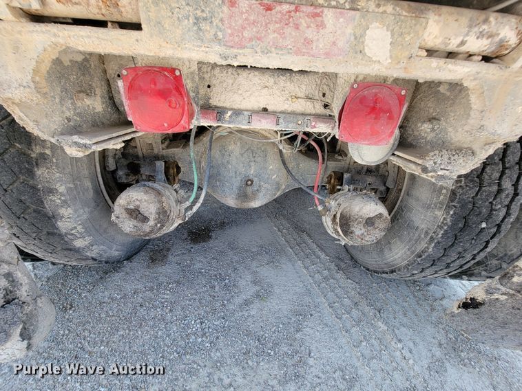 image for item KD9383 1985 Ford 9000  dump truck