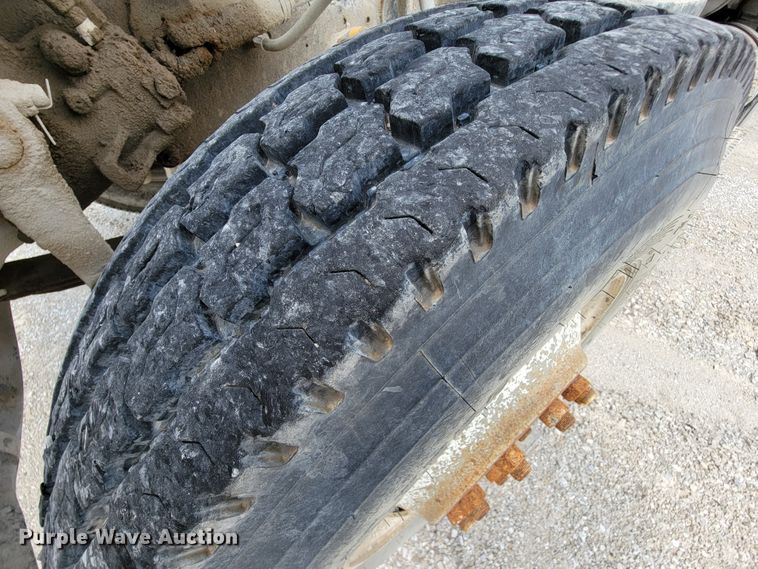 image for item KD9383 1985 Ford 9000  dump truck