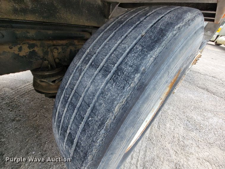 image for item KD9383 1985 Ford 9000  dump truck