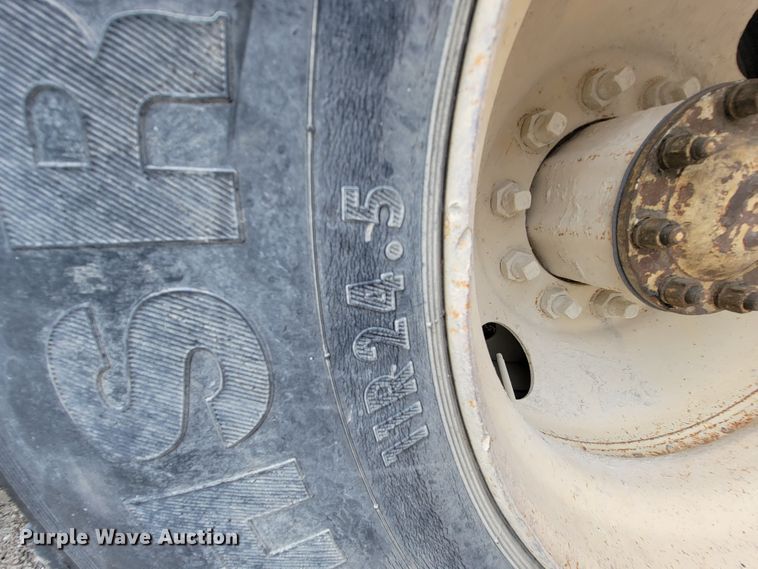 image for item KD9383 1985 Ford 9000  dump truck