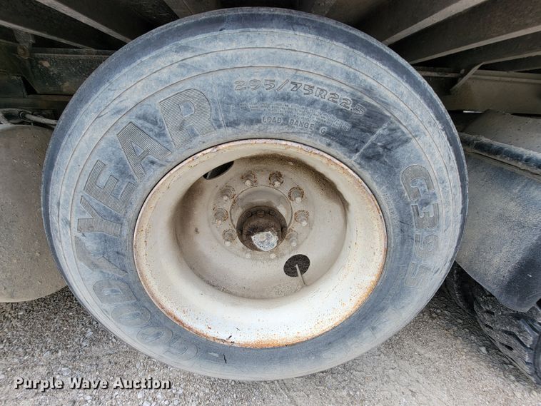 image for item KD9383 1985 Ford 9000  dump truck