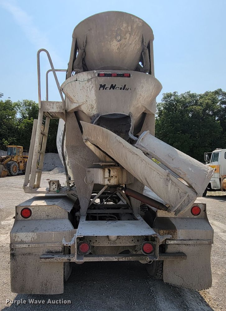 image for item KD9384 1993 Ford LT8000  ready mix truck