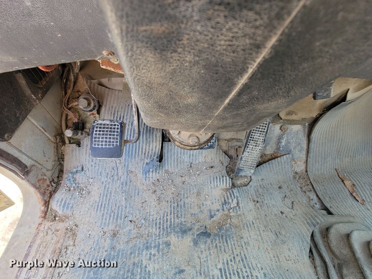 image for item KD9384 1993 Ford LT8000  ready mix truck