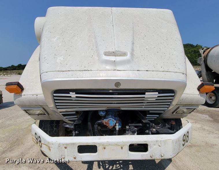 image for item KD9384 1993 Ford LT8000  ready mix truck