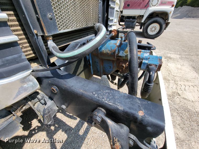 image for item KD9384 1993 Ford LT8000  ready mix truck