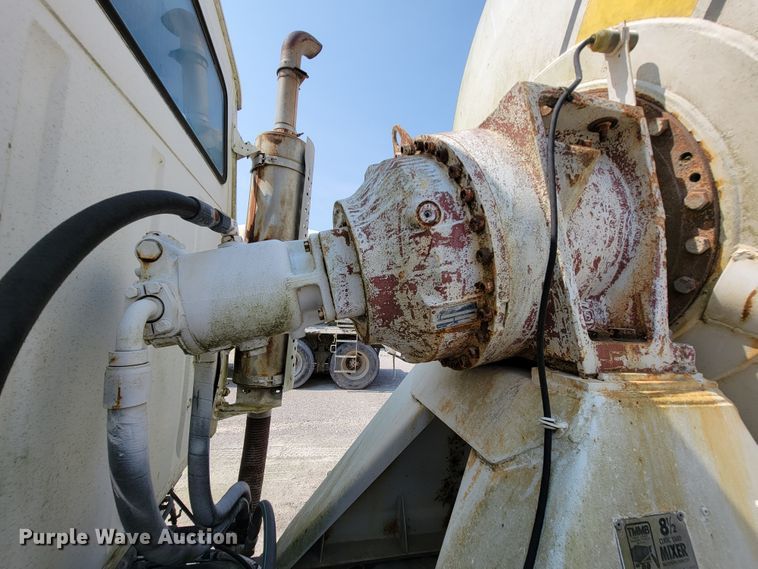 image for item KD9384 1993 Ford LT8000  ready mix truck