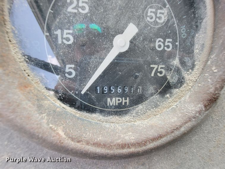 image for item KD9385 1994 Ford LT8000  ready mix truck