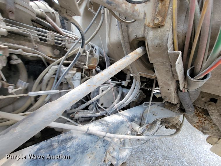 image for item KD9385 1994 Ford LT8000  ready mix truck