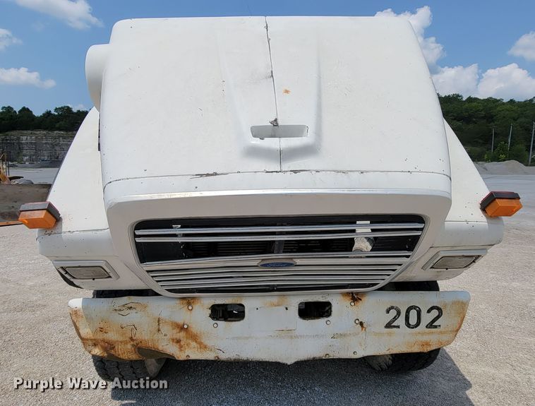 image for item KD9385 1994 Ford LT8000  ready mix truck