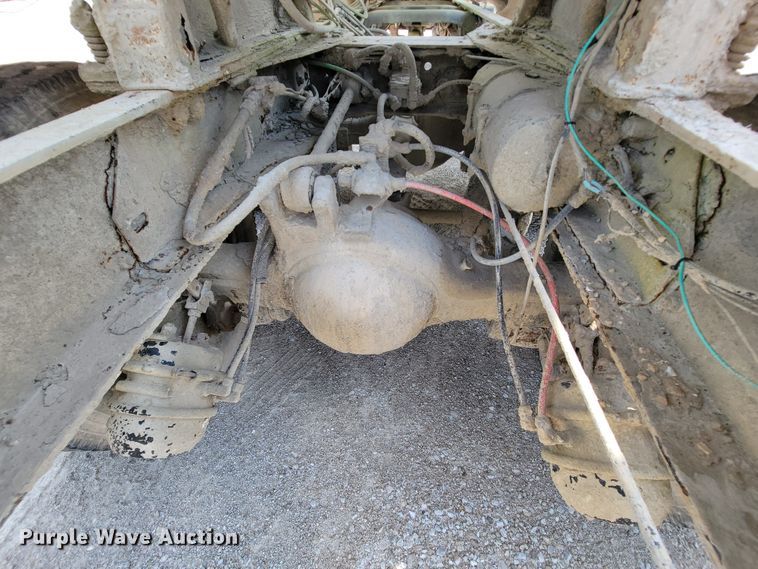 image for item KD9385 1994 Ford LT8000  ready mix truck