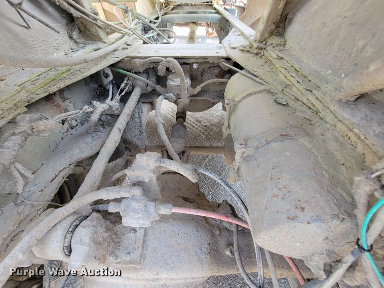 image for item KD9385 1994 Ford LT8000  ready mix truck