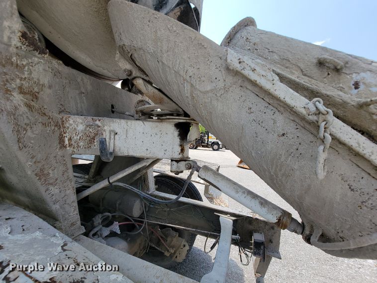 image for item KD9385 1994 Ford LT8000  ready mix truck