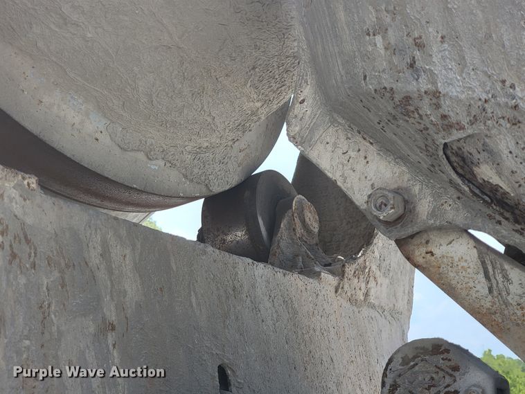 image for item KD9385 1994 Ford LT8000  ready mix truck