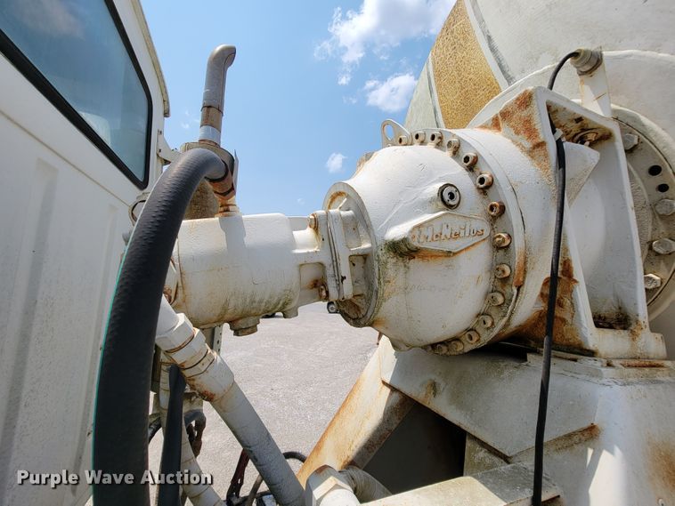 image for item KD9385 1994 Ford LT8000  ready mix truck