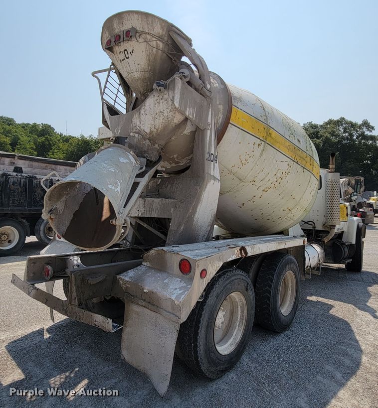 image for item KD9386 1994 Ford LT8000  ready mix truck