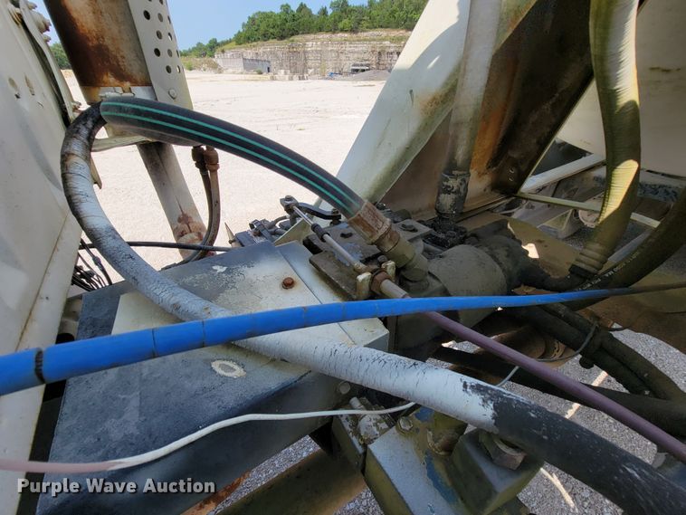 image for item KD9386 1994 Ford LT8000  ready mix truck