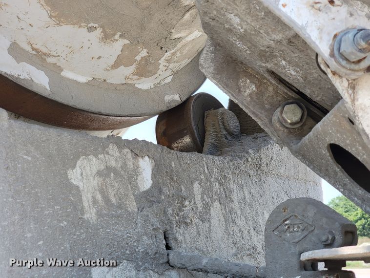 image for item KD9386 1994 Ford LT8000  ready mix truck