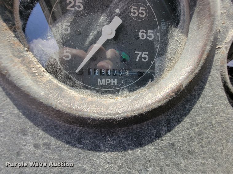 image for item KD9387 1994 Ford LT8000  ready mix truck