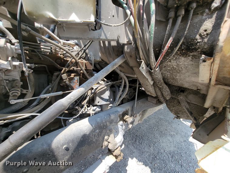 image for item KD9387 1994 Ford LT8000  ready mix truck