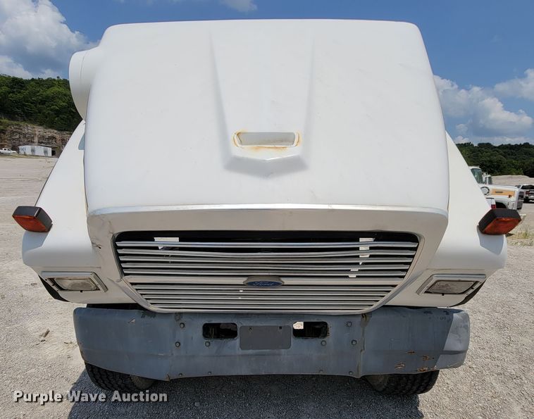 image for item KD9387 1994 Ford LT8000  ready mix truck