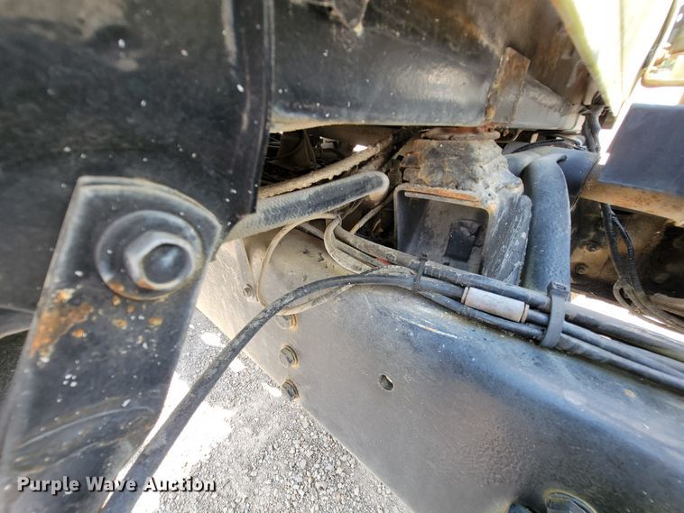 image for item KD9387 1994 Ford LT8000  ready mix truck