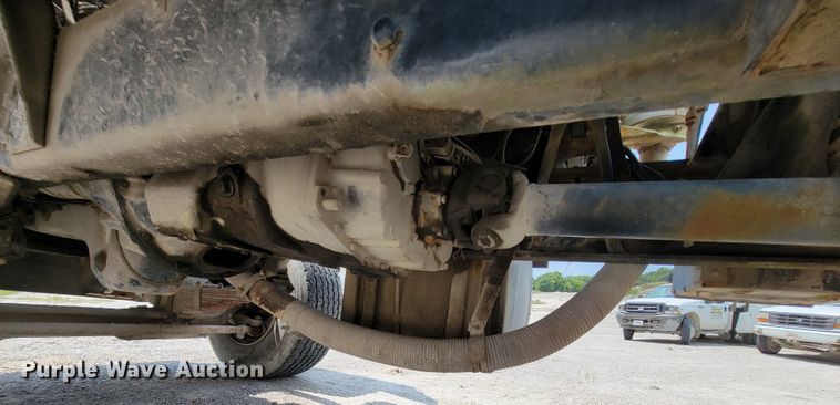 image for item KD9387 1994 Ford LT8000  ready mix truck