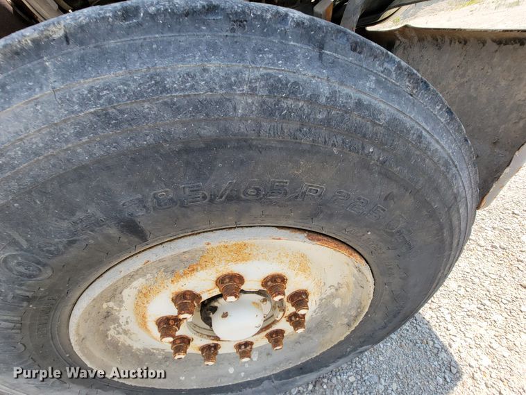 image for item KD9387 1994 Ford LT8000  ready mix truck