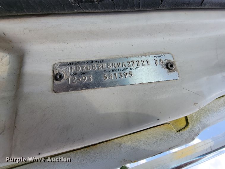 image for item KD9387 1994 Ford LT8000  ready mix truck