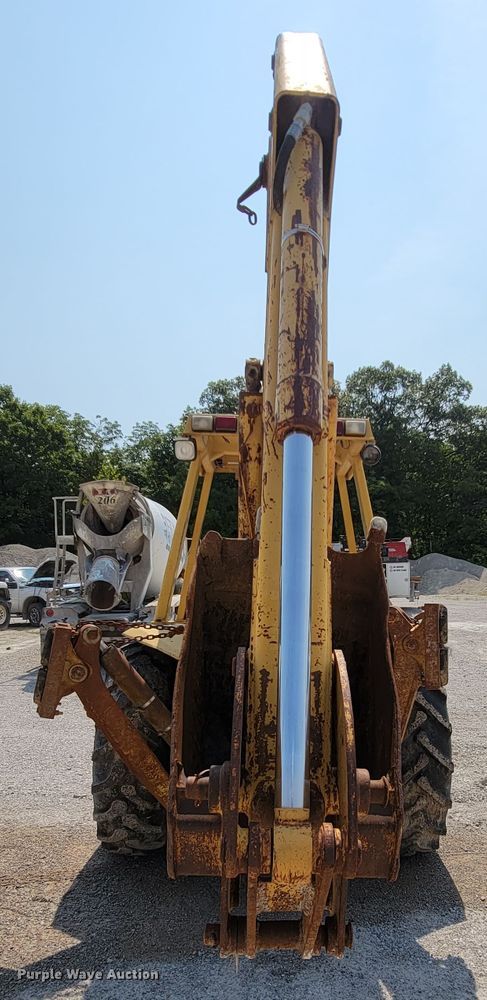 image for item KD9388 1992 Caterpillar 436 Series II  backhoe