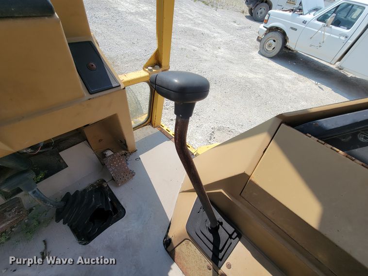 image for item KD9388 1992 Caterpillar 436 Series II  backhoe