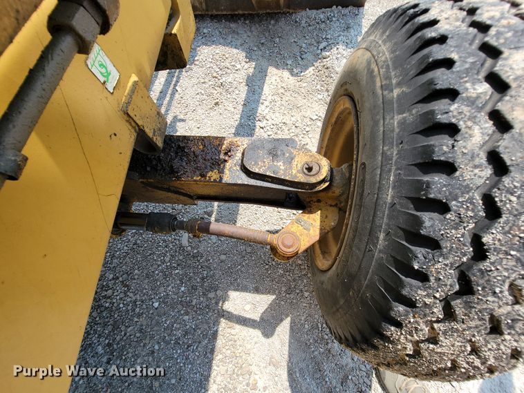 image for item KD9388 1992 Caterpillar 436 Series II  backhoe