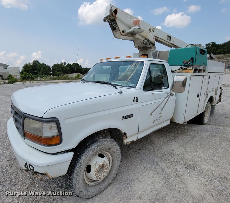 image for item KD9389 1994 Ford F450 Super Duty  bucket truck