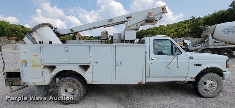 image for item KD9389 1994 Ford F450 Super Duty  bucket truck
