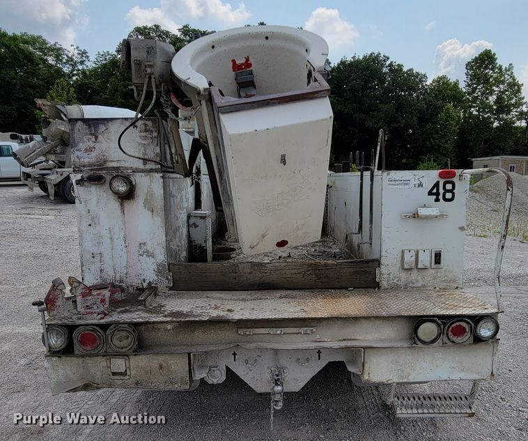 image for item KD9389 1994 Ford F450 Super Duty  bucket truck