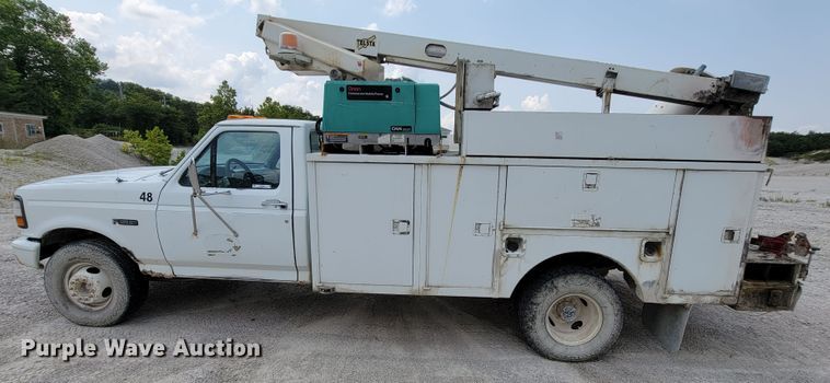 image for item KD9389 1994 Ford F450 Super Duty  bucket truck