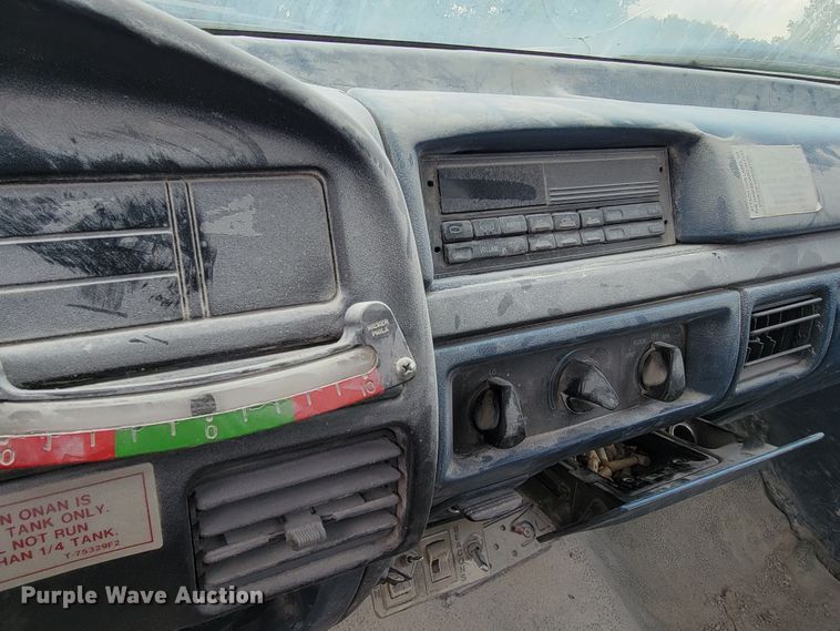 image for item KD9389 1994 Ford F450 Super Duty  bucket truck