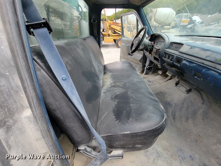 image for item KD9389 1994 Ford F450 Super Duty  bucket truck