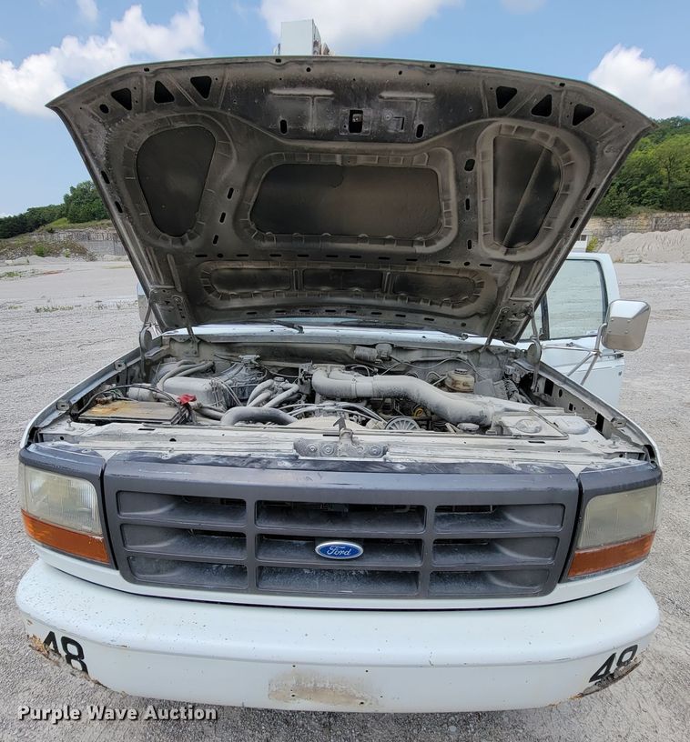 image for item KD9389 1994 Ford F450 Super Duty  bucket truck