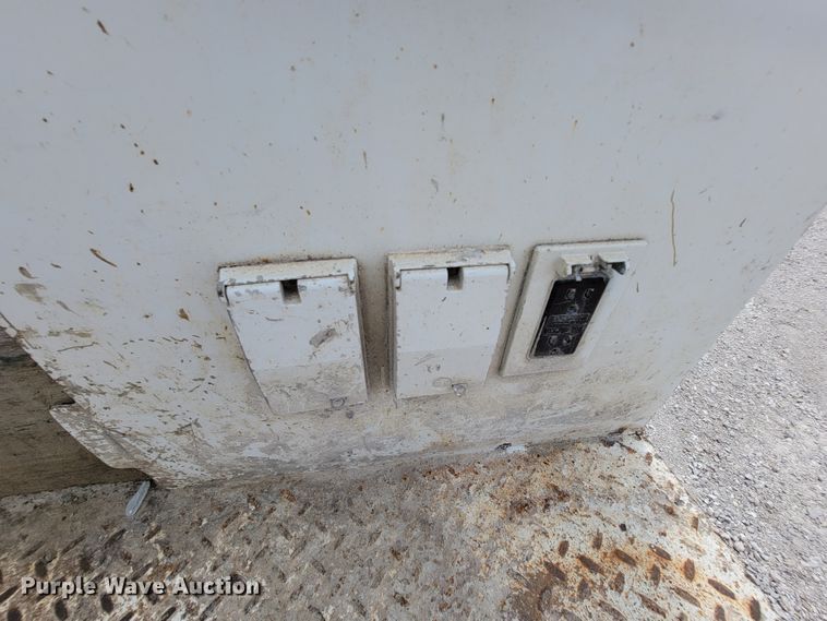 image for item KD9389 1994 Ford F450 Super Duty  bucket truck