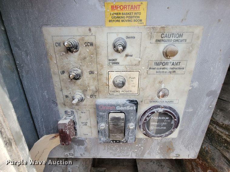 image for item KD9389 1994 Ford F450 Super Duty  bucket truck