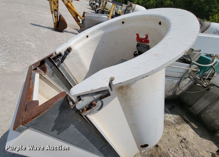 image for item KD9389 1994 Ford F450 Super Duty  bucket truck