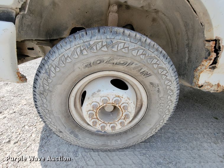 image for item KD9389 1994 Ford F450 Super Duty  bucket truck