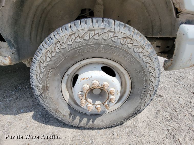 image for item KD9389 1994 Ford F450 Super Duty  bucket truck