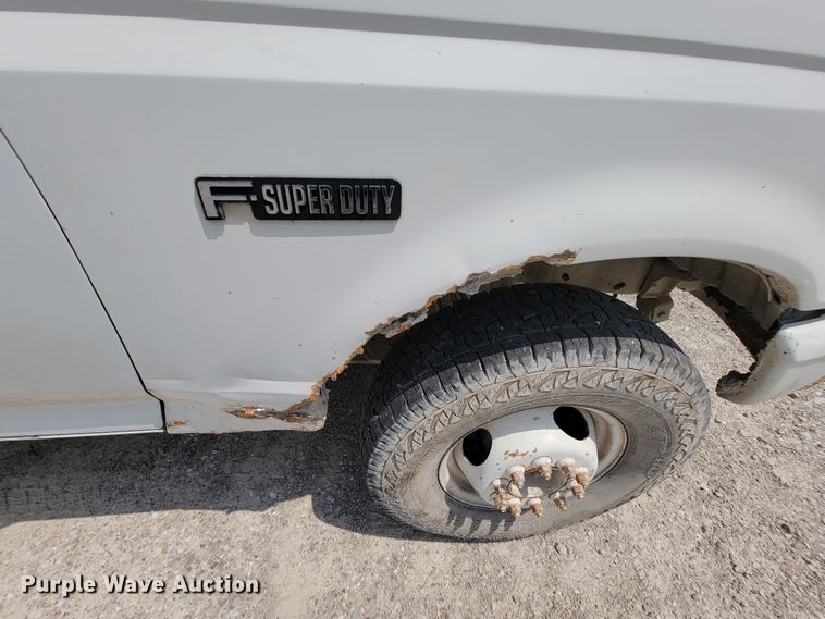 image for item KD9389 1994 Ford F450 Super Duty  bucket truck