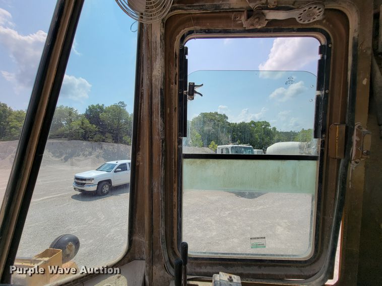 image for item KD9390 1989 Caterpillar 966E  wheel loader