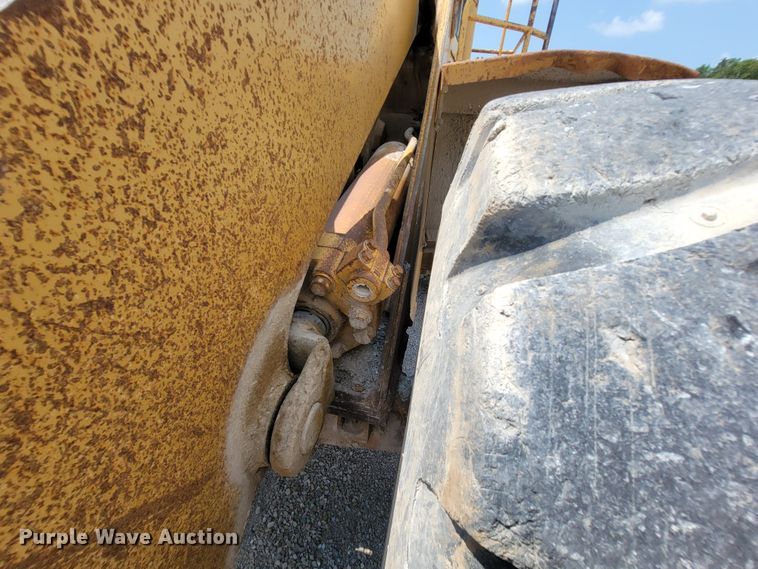 image for item KD9390 1989 Caterpillar 966E  wheel loader
