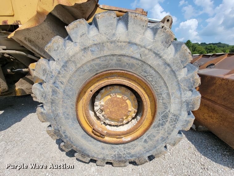 image for item KD9390 1989 Caterpillar 966E  wheel loader