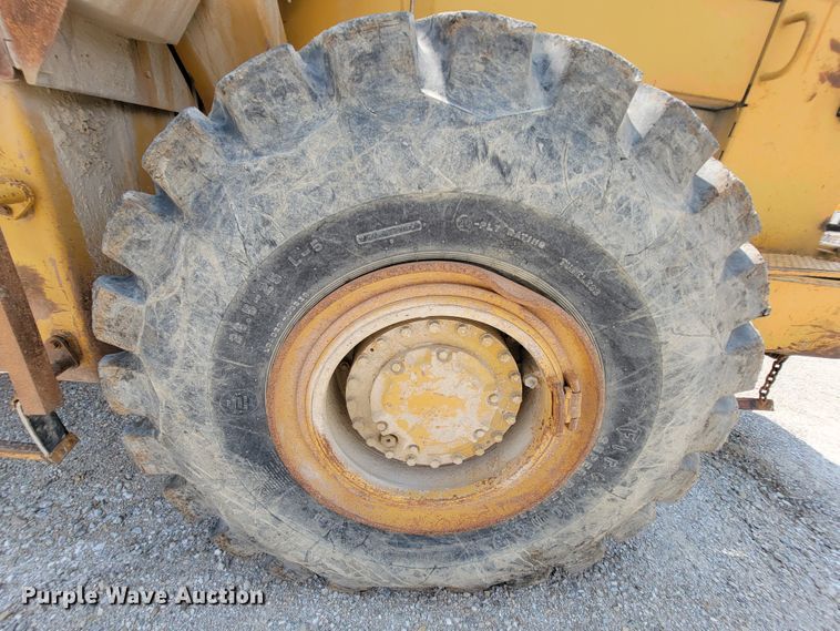 image for item KD9390 1989 Caterpillar 966E  wheel loader