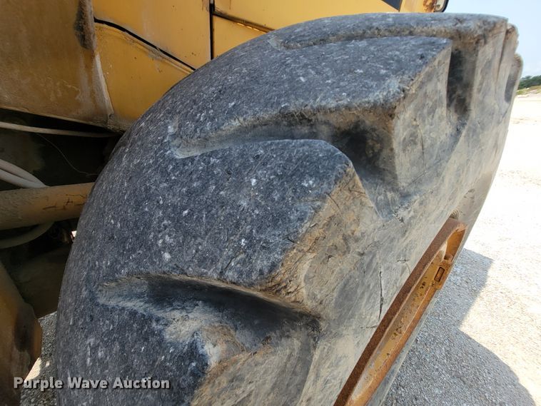 image for item KD9390 1989 Caterpillar 966E  wheel loader
